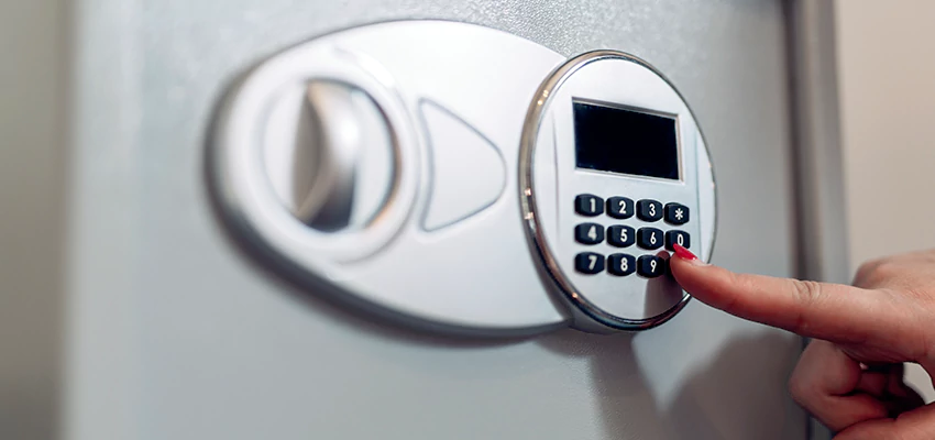 Jewelry Safe Cracking in Granite City, Illinois